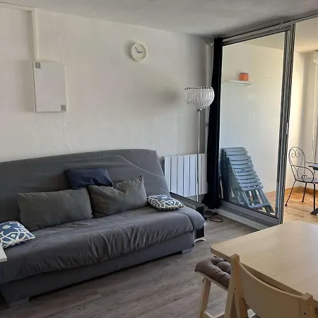 Avec Ascenseur Et Parking, Proche Et Commerces - Fr-1-702-46